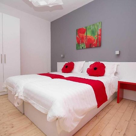 Hotel Rimini ติรานา ภายนอก รูปภาพ