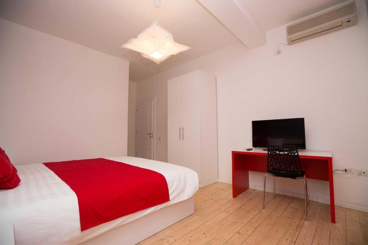 Hotel Rimini ติรานา ภายนอก รูปภาพ